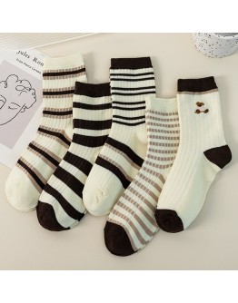 1 pair Women's Bear Socks, Autumn & Winter, Korean Style Mid-Calf, Cute Cartoon, Trendy Japanese-Inspired, Versatile Long Socks for Students